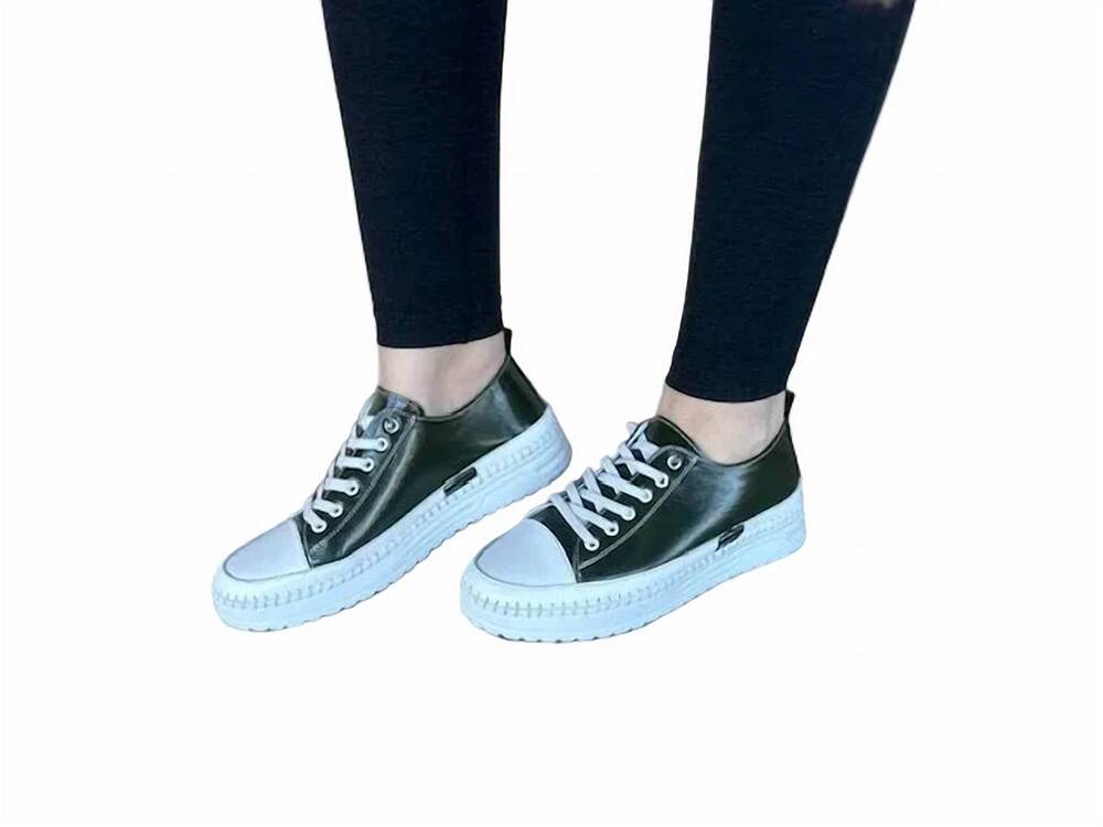 NEW GELATO women's skye slip on sneakers in khaki
